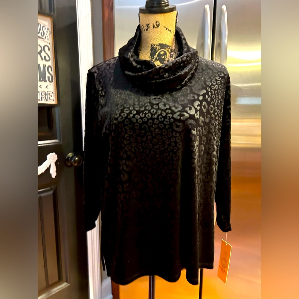 ✔️ NWT Ruby Rd Black Velour Top Gorgeous Size PS